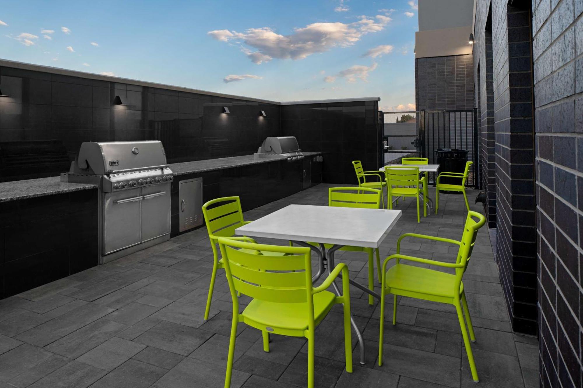 Home2 Suites By Hilton Hobbs Exterior photo